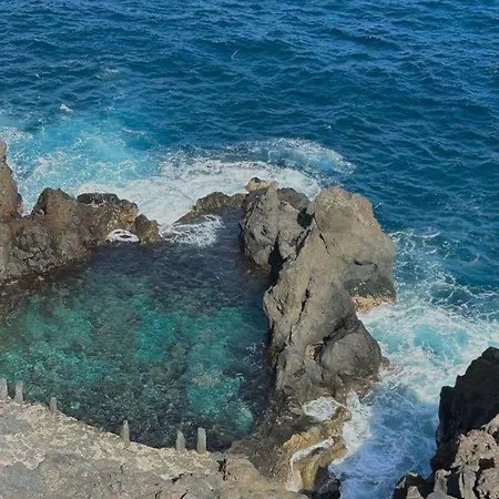 דירה Ocean Rock Apartment, Heated Pool, Wi Fi, Smart Tv