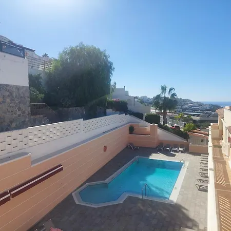 Ocean Rock Apartment, Heated Pool, Wi Fi, Smart Tv דירה *