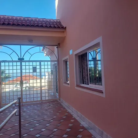 Ocean Rock Apartment, Heated Pool, Wi Fi, Smart Tv * Acantilado de los Gigantes
