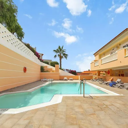 Ocean Rock Apartment, Heated Pool, Wi Fi, Smart Tv דירה *